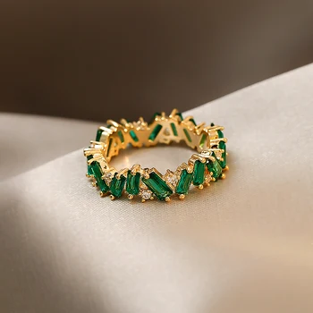A koreai új design divat ékszer egyszerű réz intarziás smaragd cirkon ring elegáns nők szabálytalan zárt gyűrű