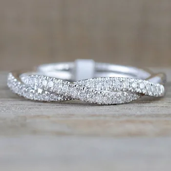 Huitan Egyszerű Design Eljegyzési gyűrű Gyűrű Női Luxus Kristály Cirkónia Javaslat Gyűrű Magas Minőségi Nyilatkozat Ékszerek